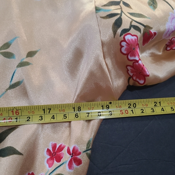 Secret Treasures women's robe sz.S polyester - Picture 5 of 7